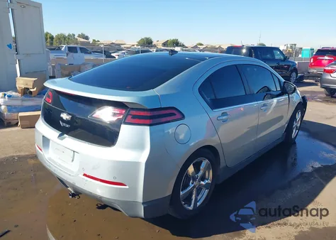 2011 Chevrolet Volt z USA, uszkodzony, nr VIN 1G1RD6E41BU102003